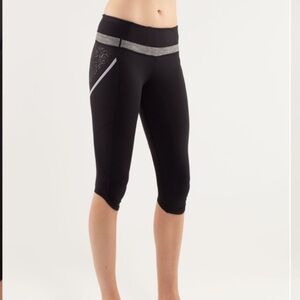 Lululemon Run a Marathon Cropped Leggings